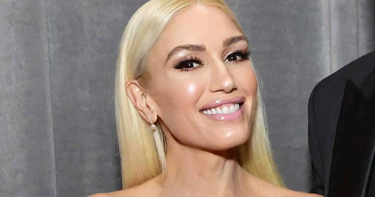 Gwen Stefani's Smile Evolution: Veneers or Natural?
