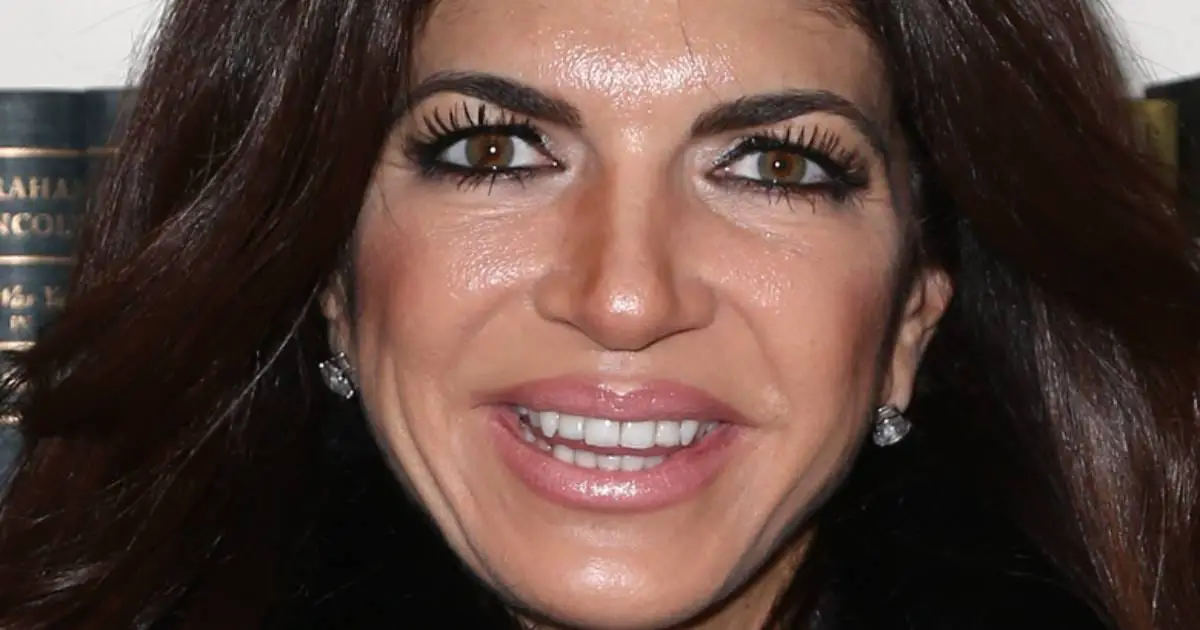 Teresa Giudice's Smile Makeover: Veneers or Invisalign?