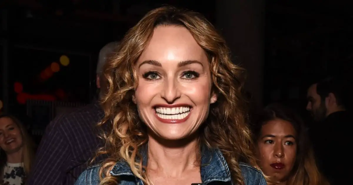 Giada De Laurentiis' Teeth: Veneers or All Natural?