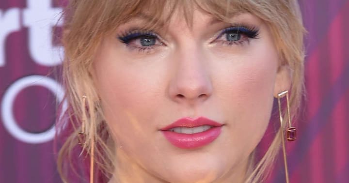 Taylor Swift Veneers: Before and After Photos, Expert Opinions, and Fan Theories