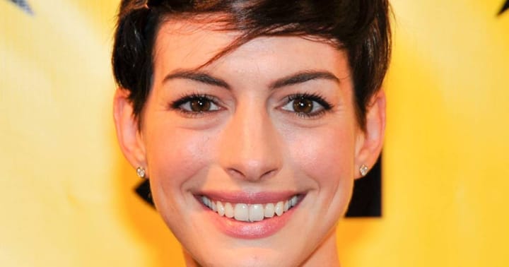 Anne Hathaway's Teeth: Decoding the Mystery of Her Ever-Evolving Smile